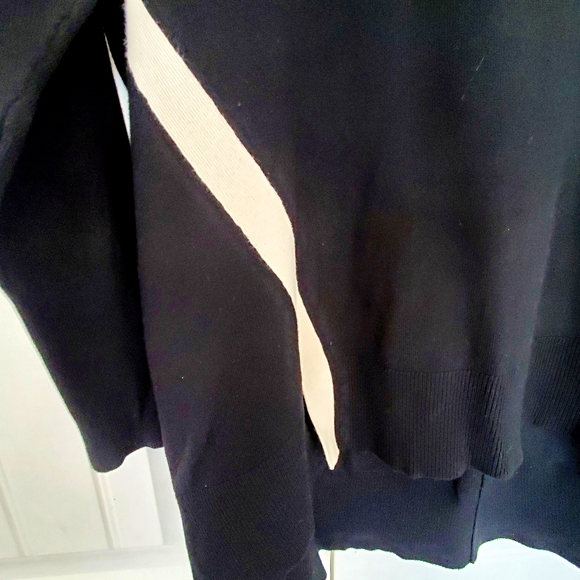 LB Mockneck Longsleeve Black Knit Sweater 18/20 - Picture 3 of 7